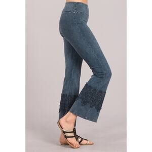 Chatoyant Plus Size Wide Lace Crop Pants Blue Gray 1XL